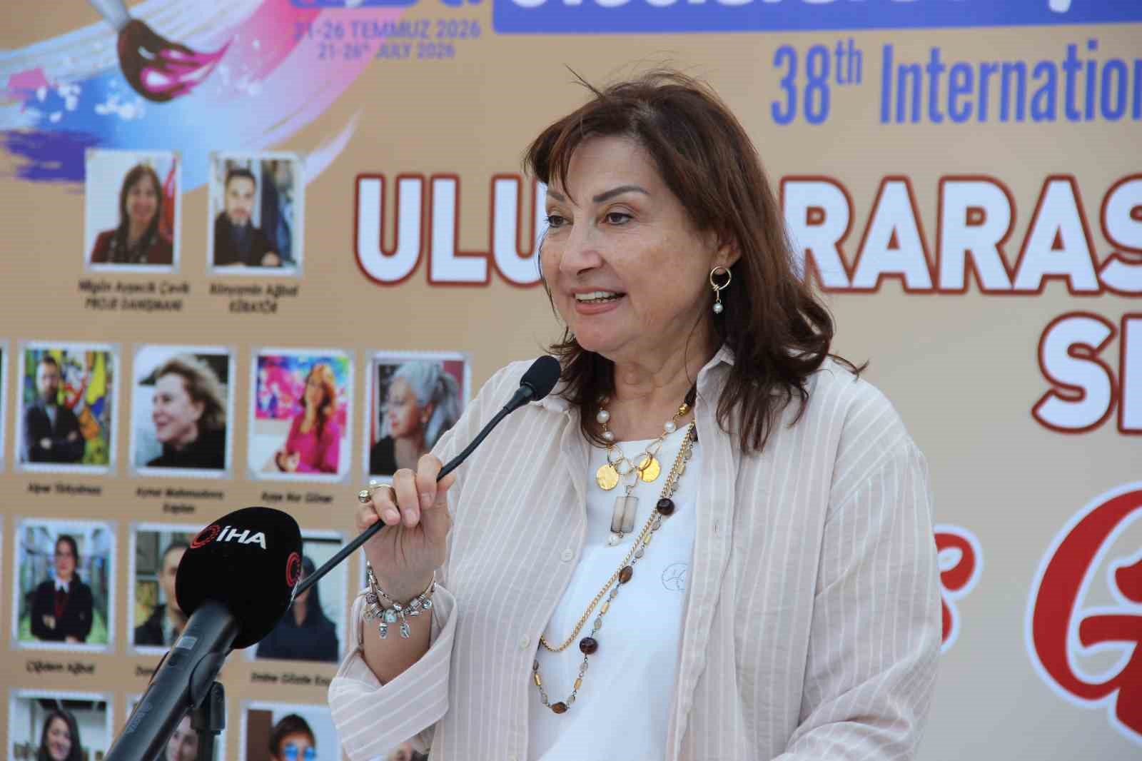 6 farklı ülkeden 34 sanatçı Çorum’un güzelliklerini ve tarihini tuvallere taşıdı