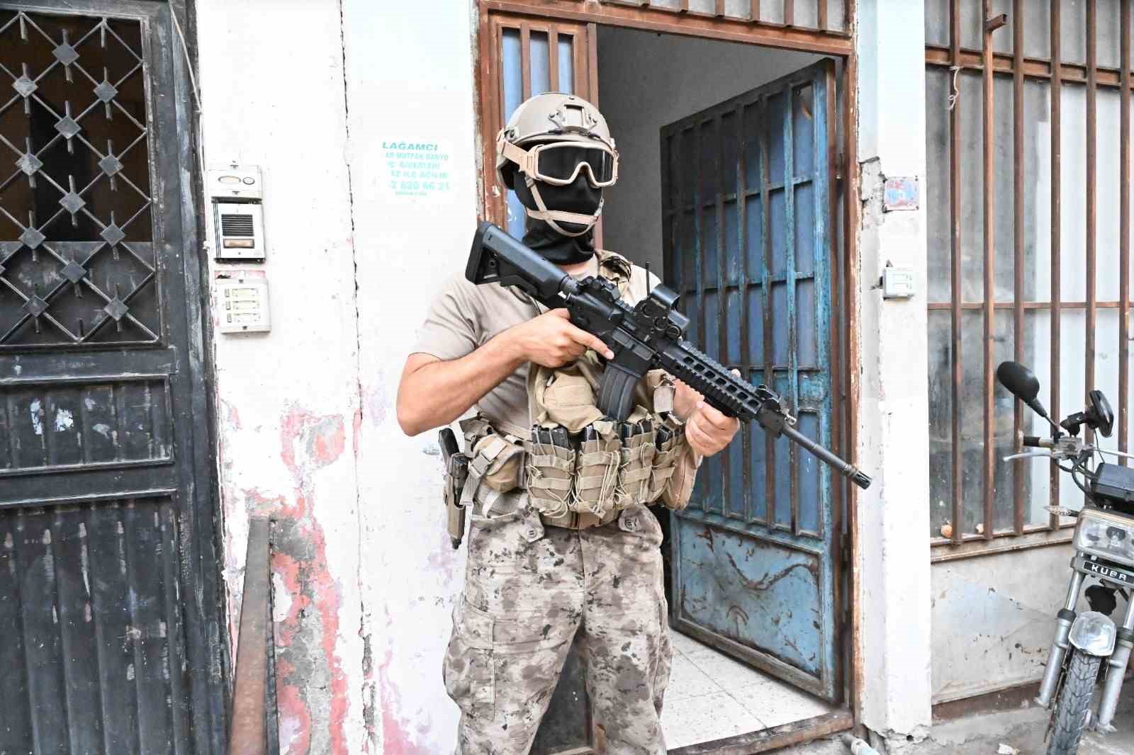 Mersin’deki uyuşturucu operasyonu: 27 tutuklama