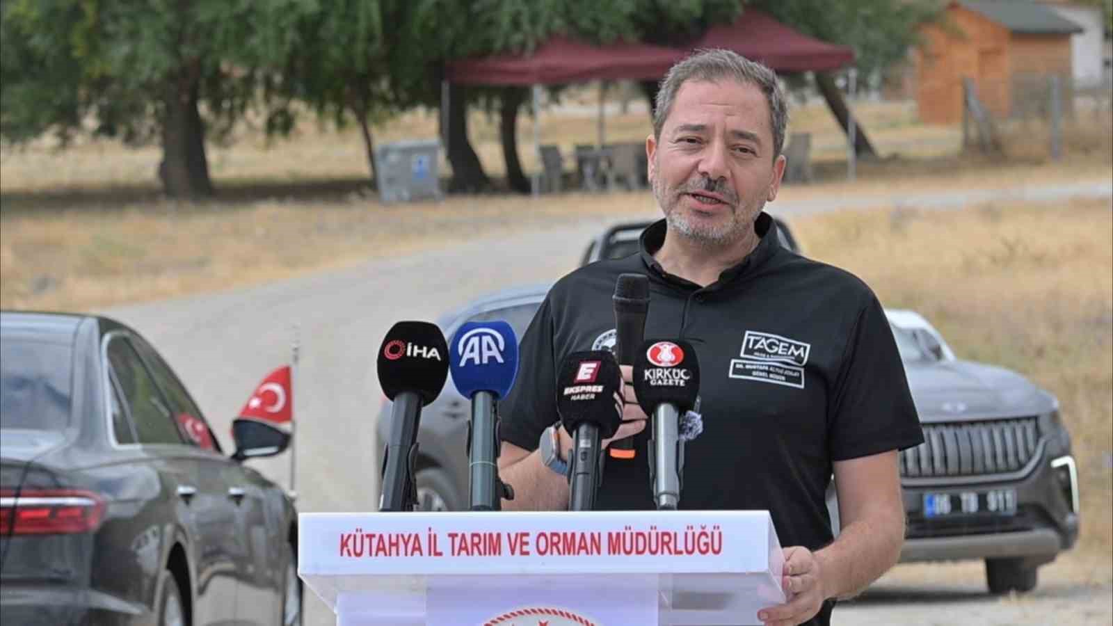 Kütahya’da Porsuk Barajı Göleti’ne 107 bin 500 balık yavrusu bırakıldı