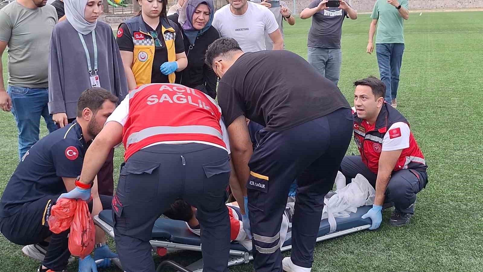 Çorum’da parmağı kopan çocuk için helikopter ambulans havalandı