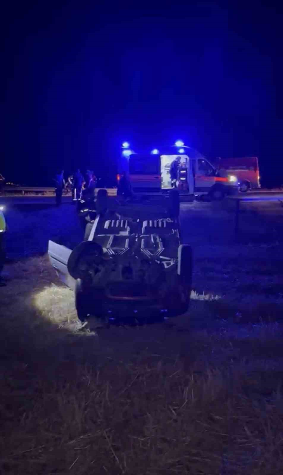 Çanakkale’de kontrolden çıkan otomobil tarlaya uçtu