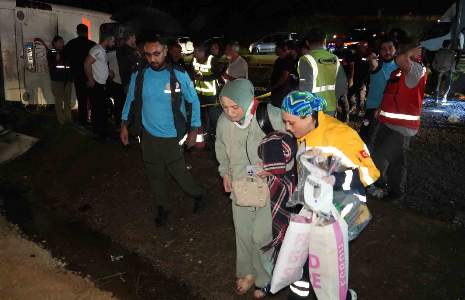 Otobüs kazasında yaralı sayısı 40’a yükseldi