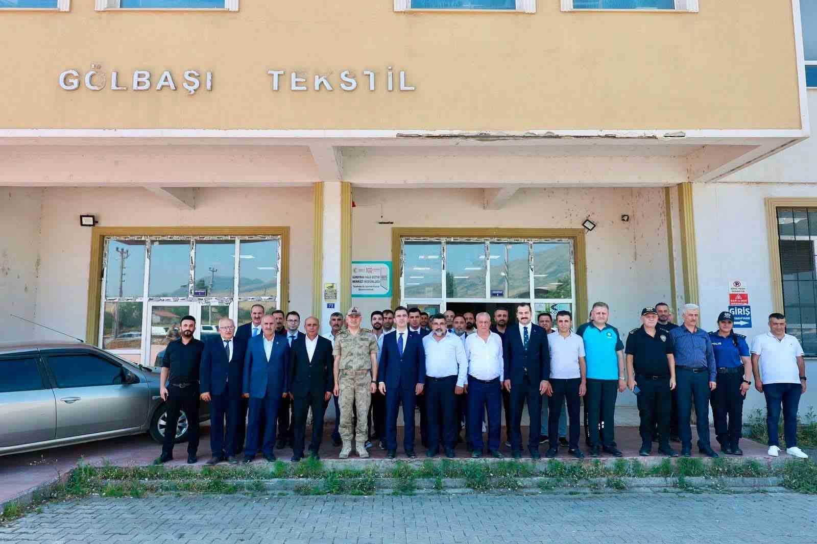 Bitlis Valisi Karakaya Güroymak’ta incelemelerde bulundu