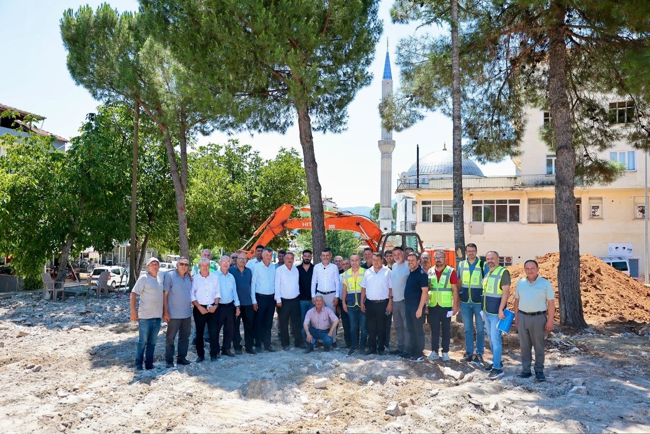Başkan Çavuşoğlu’ndan Beyağaç’a çıkarma