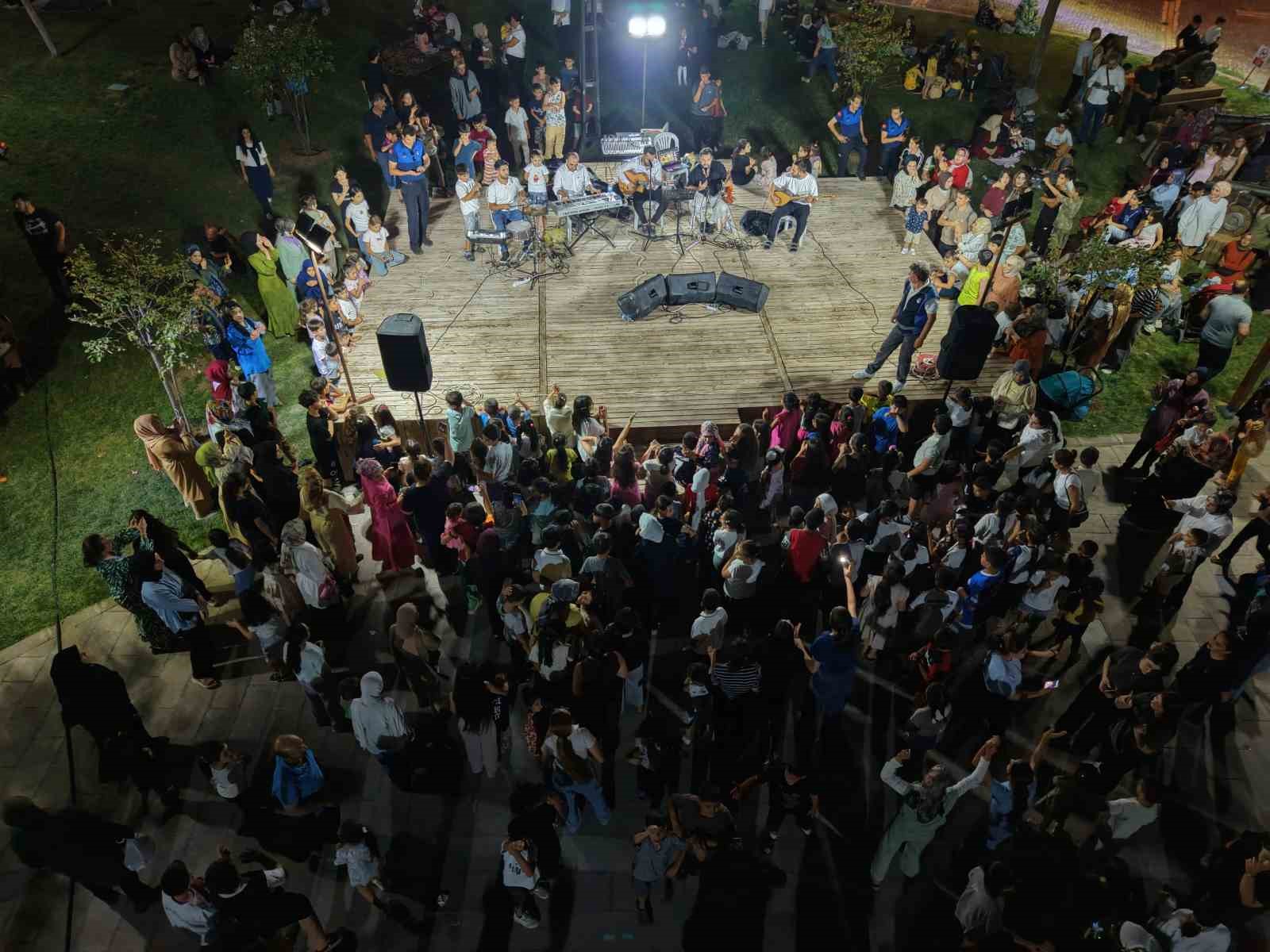 Siverek Kalesi’nde çocuklar ve aileleri karnaval coşkusunda buluştu