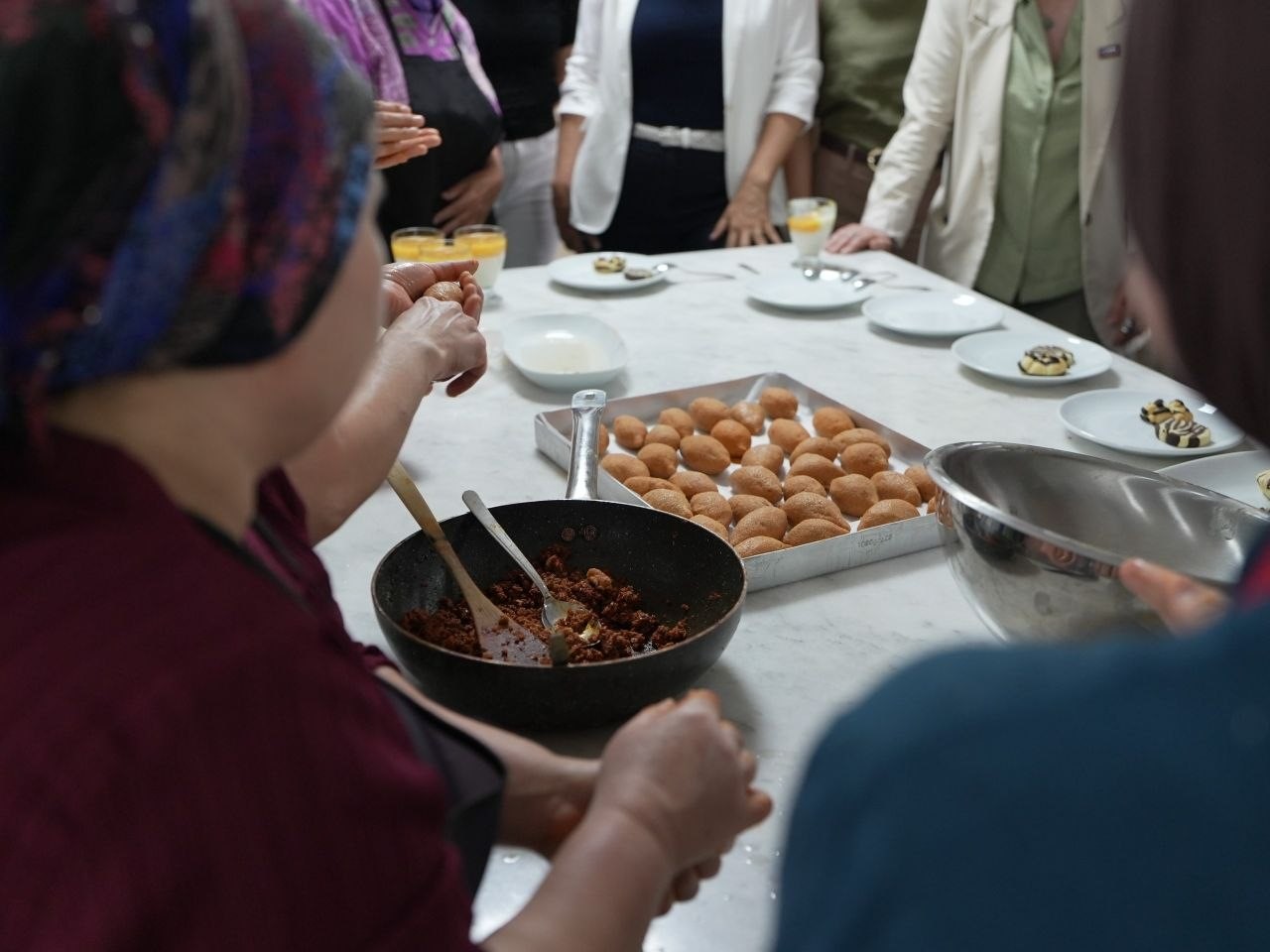Denizli Büyükşehirden geleceğin şeflerine profesyonel eğitim