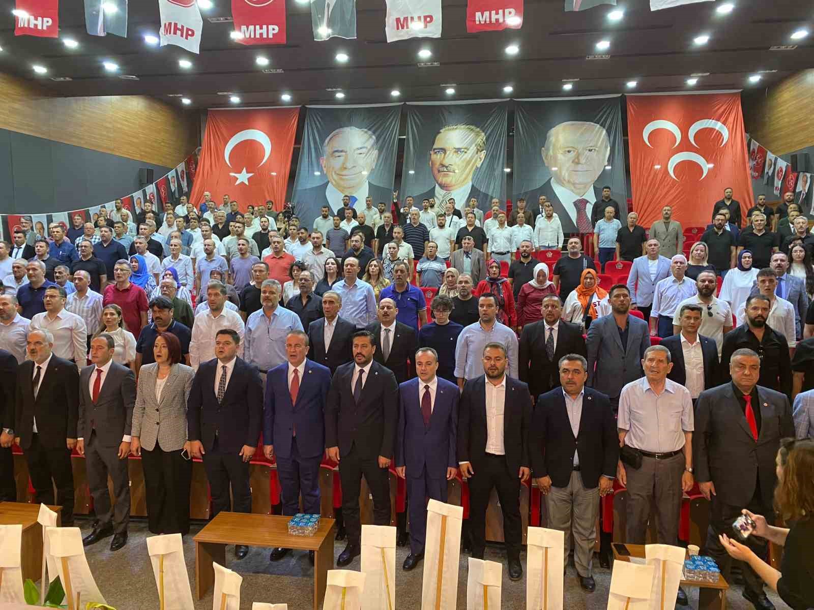 MHP’li Cihangiroğlu, eski başkan Alıcık’ı işaret etti