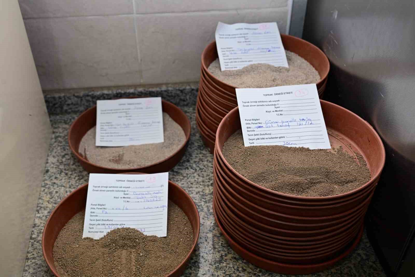 Manisalı üreticilere bilimsel destek