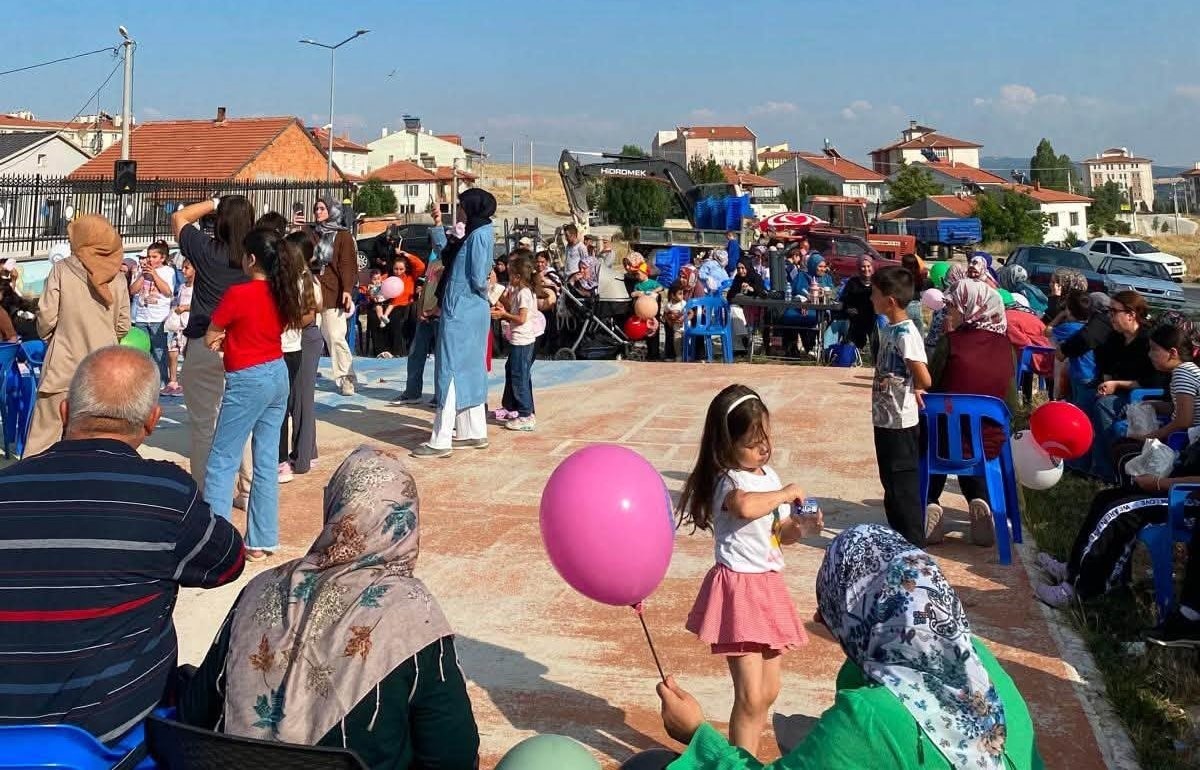 Altıntaş’ta "Çocuk Şenliğine yoğun ilgi