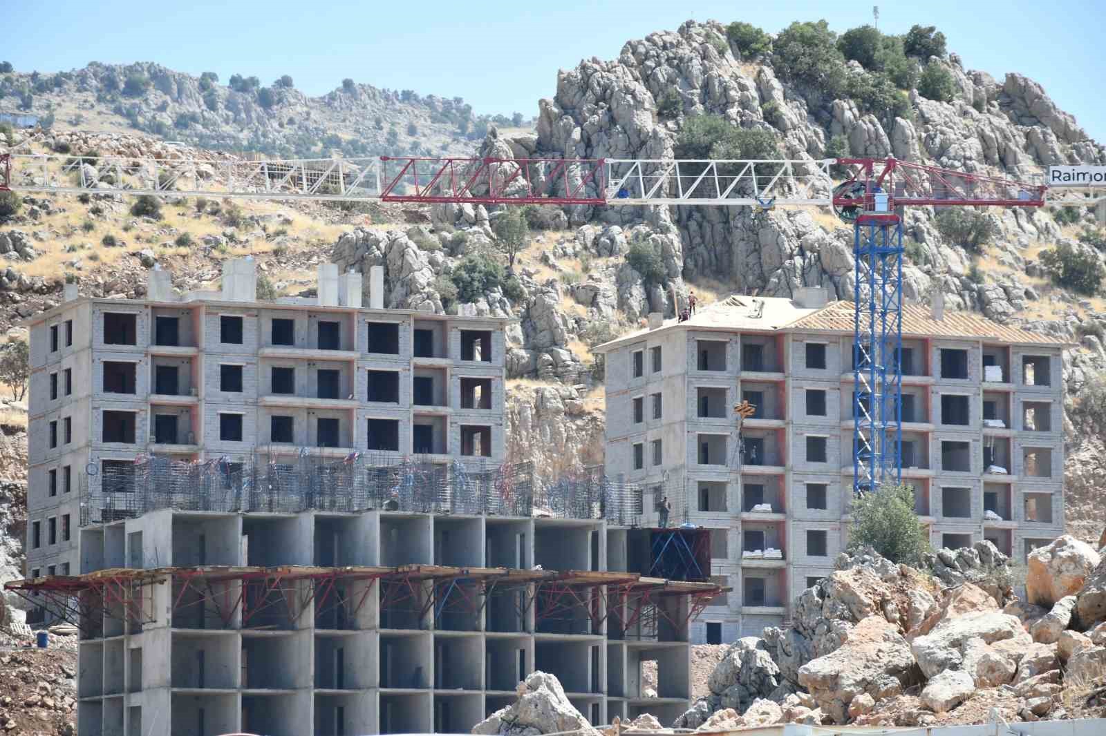 Milletvekili Tatar’dan Şırnak’taki konut projesine saha incelemesi