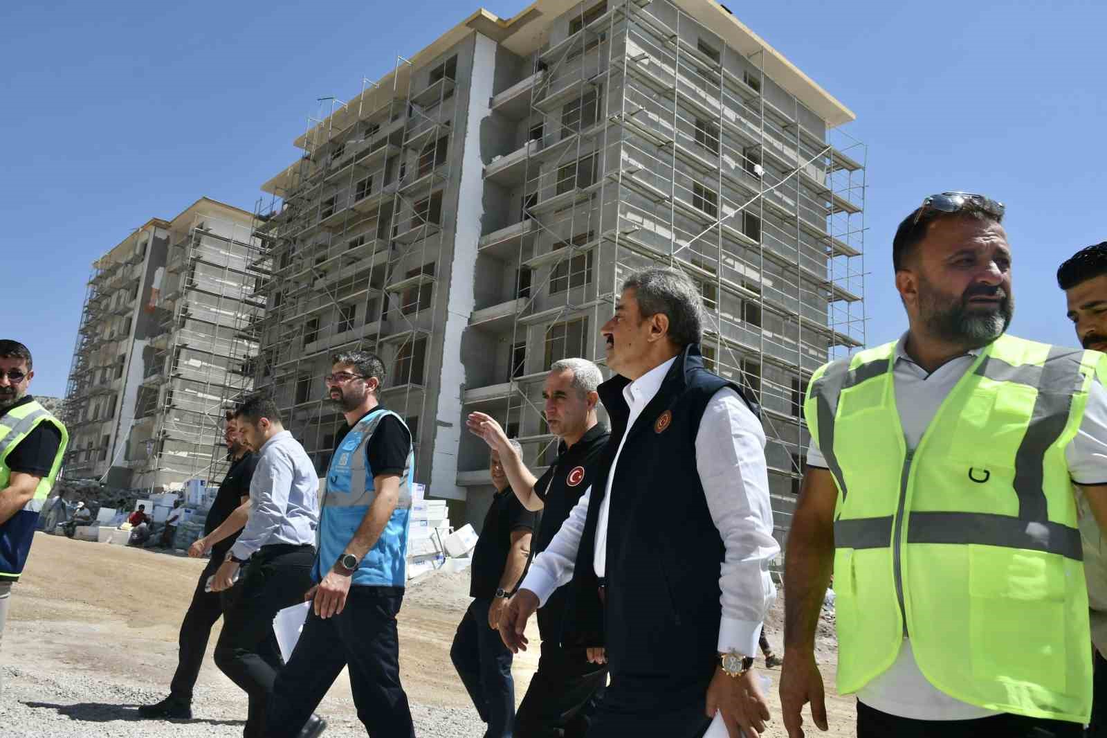 Milletvekili Tatar’dan Şırnak’taki konut projesine saha incelemesi