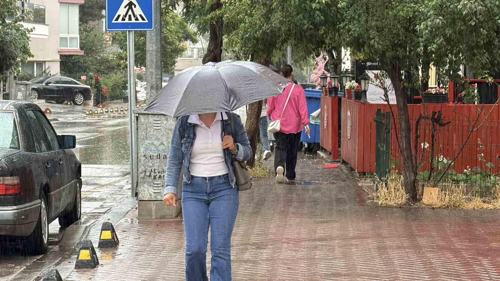 Bolu’da sağanak etkili oldu