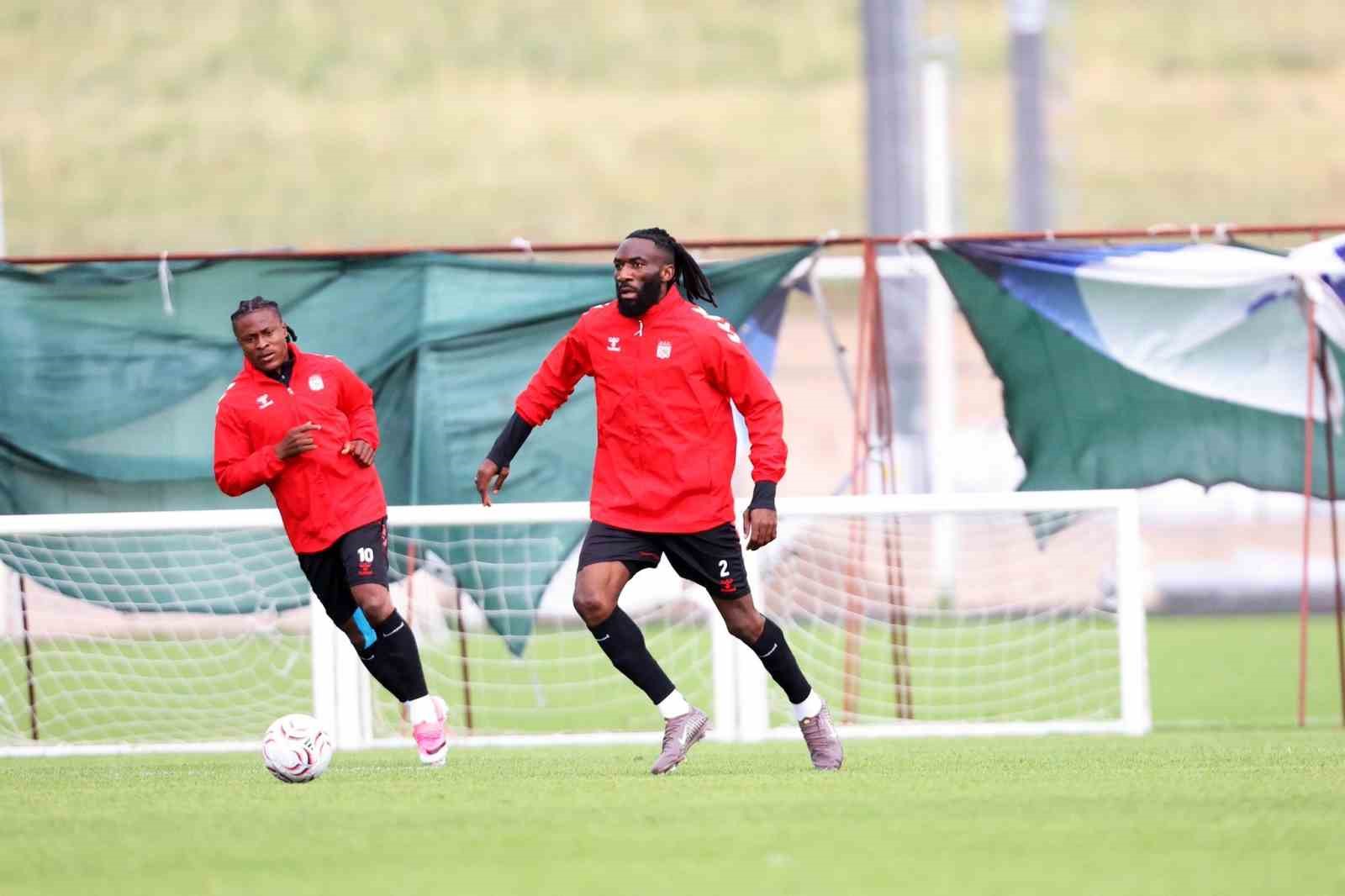 Sivasspor, güç depoluyor
