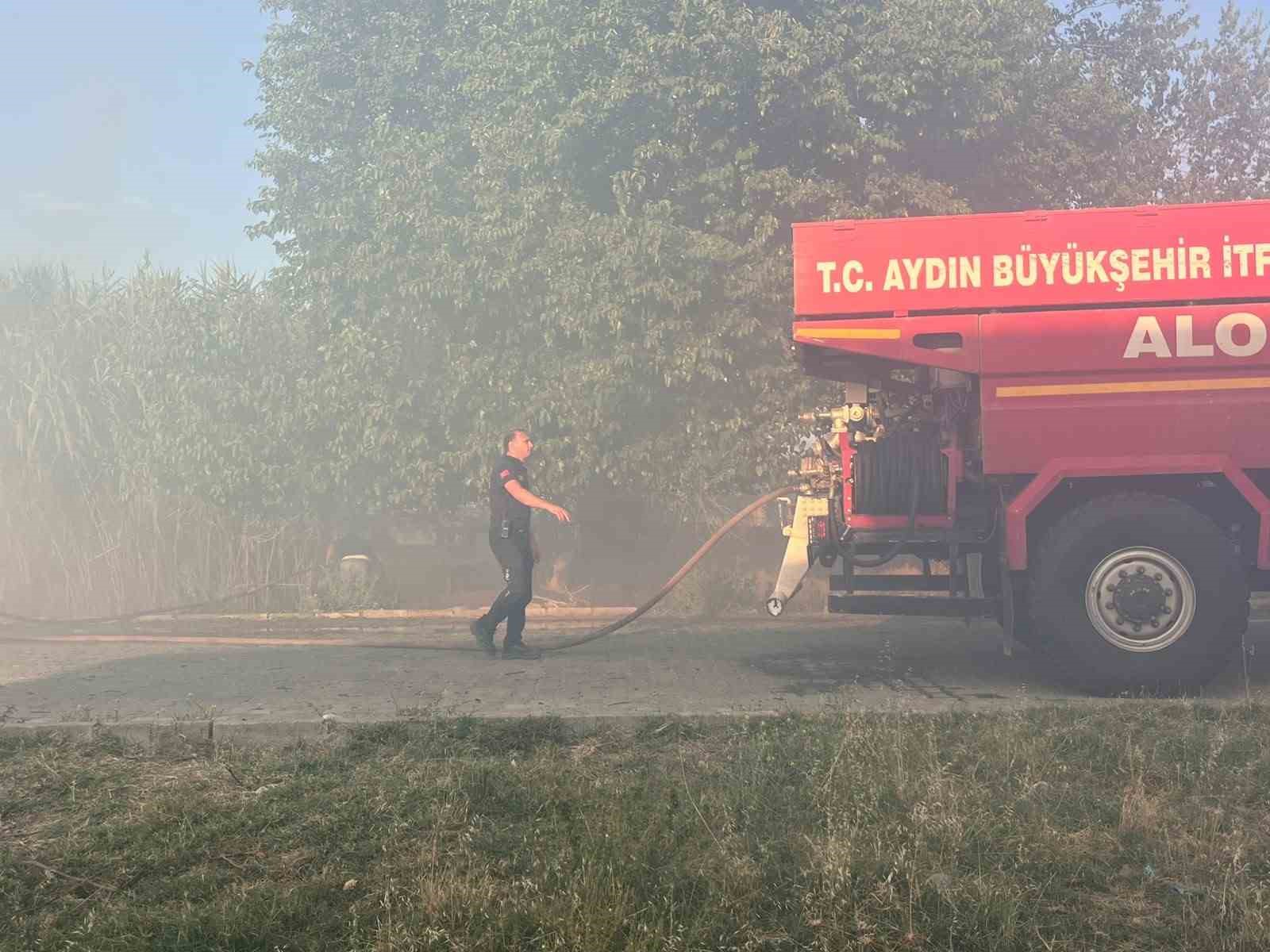 Kuru otlar tutuştu, alevler ağıla sıçradı