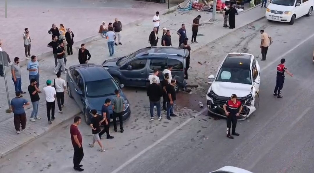 Van’da zincirleme trafik kazası: 1 yaralı
