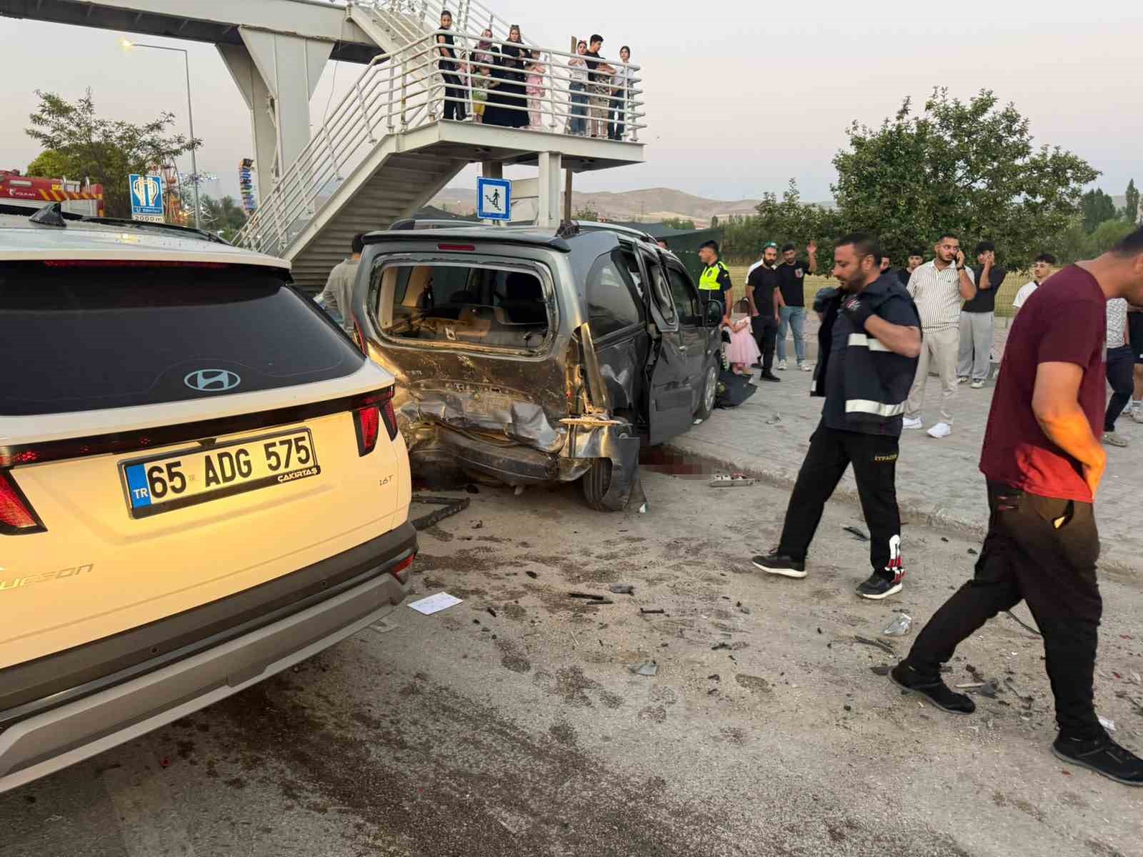 Van’da zincirleme trafik kazası: 1 yaralı
