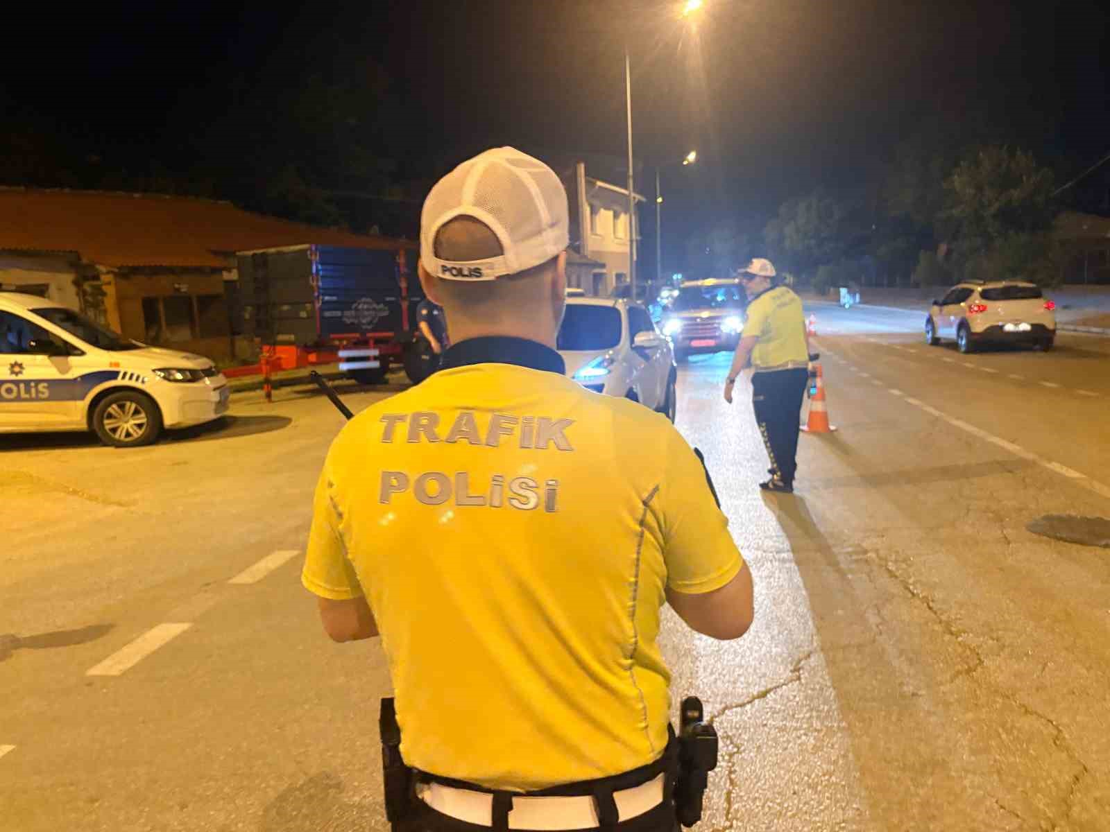 Edirne polisinden şok uygulama