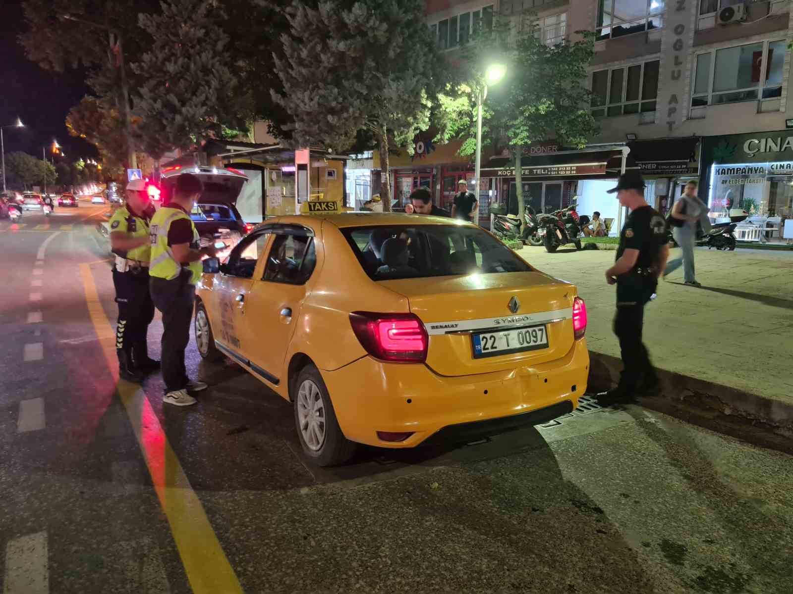 Edirne polisinden şok uygulama