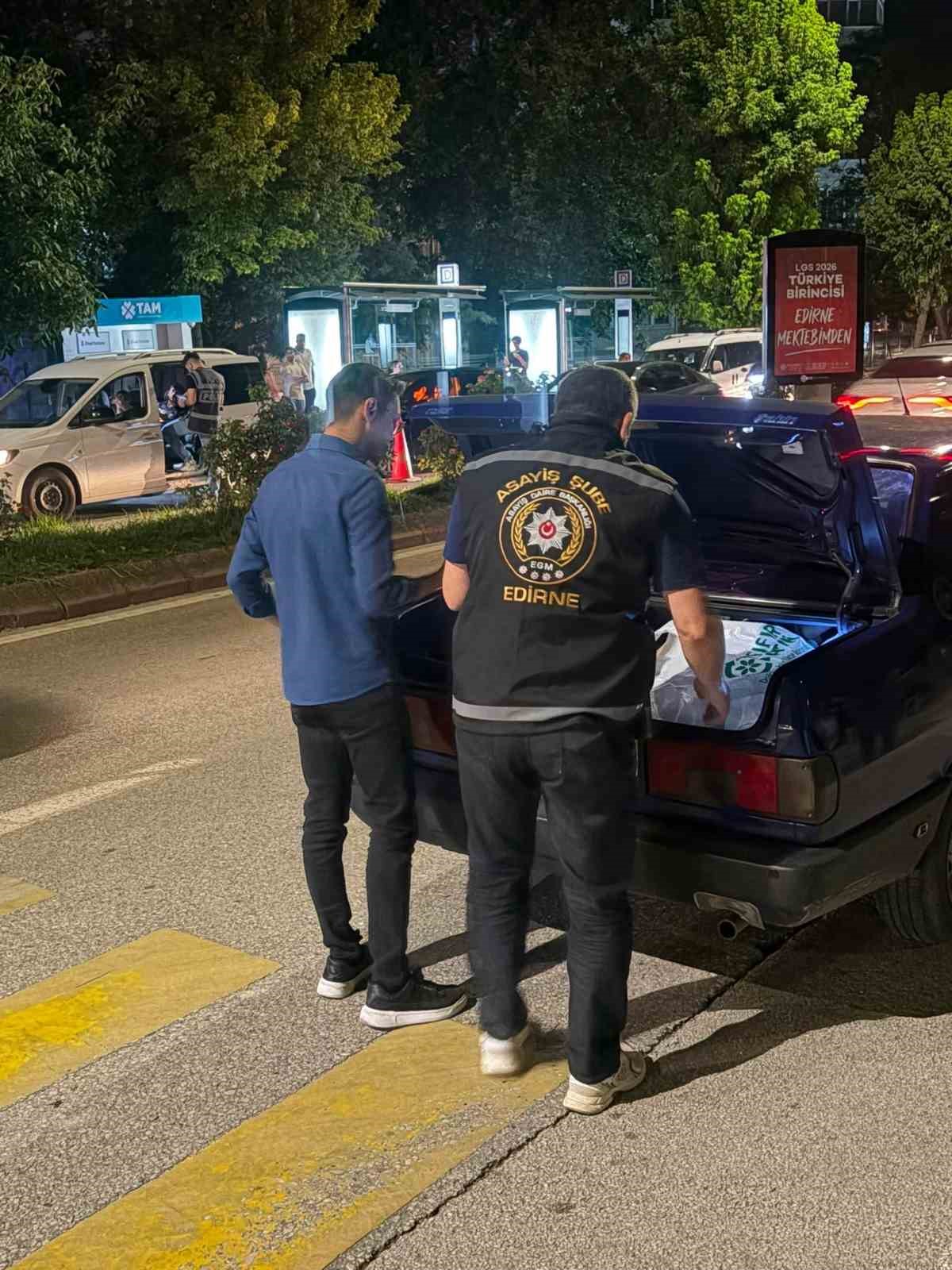 Edirne polisinden şok uygulama