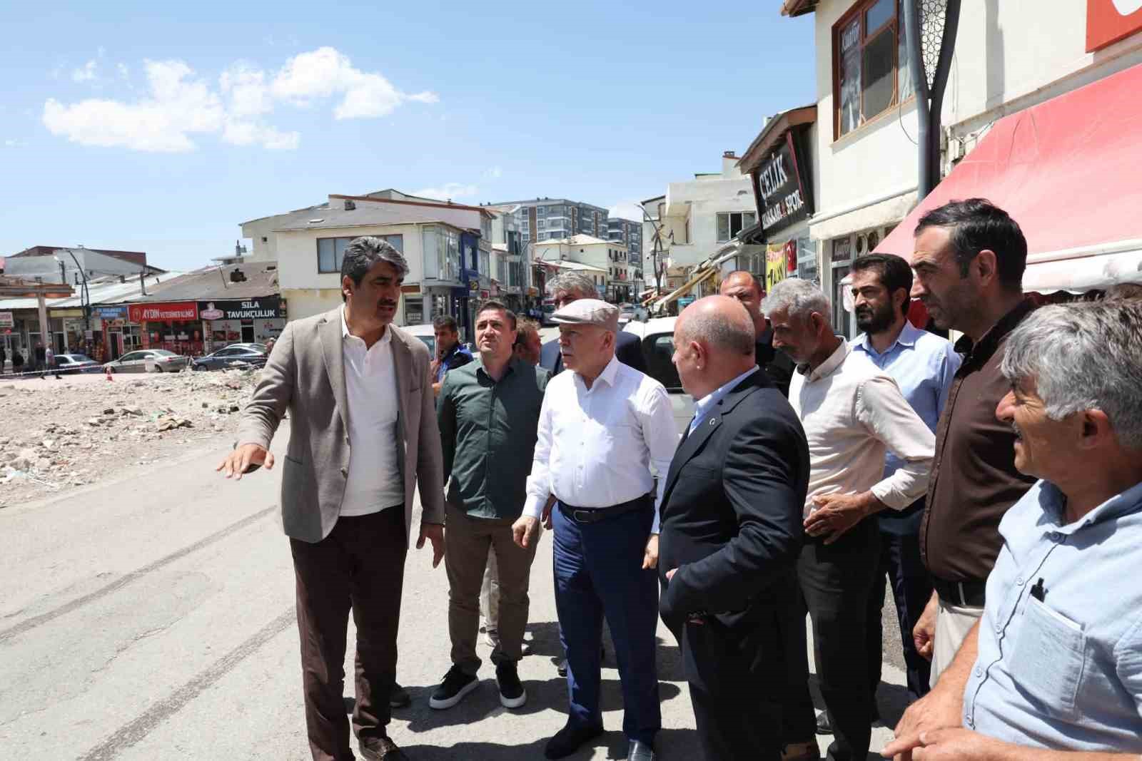 Aşkale’de kentsel dönüşüm tam gaz: Başkan Sekmen sahadaki çalışmaları denetledi