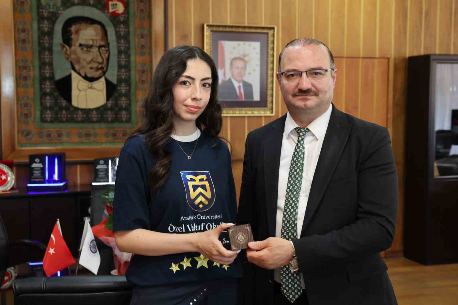 Atatürk Üniversitesi özel vakıf okullarından 2026 YKS’de zirveye taşınan başarı