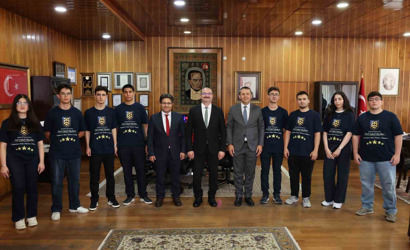 Atatürk Üniversitesi özel vakıf okullarından 2026 YKS’de zirveye taşınan başarı