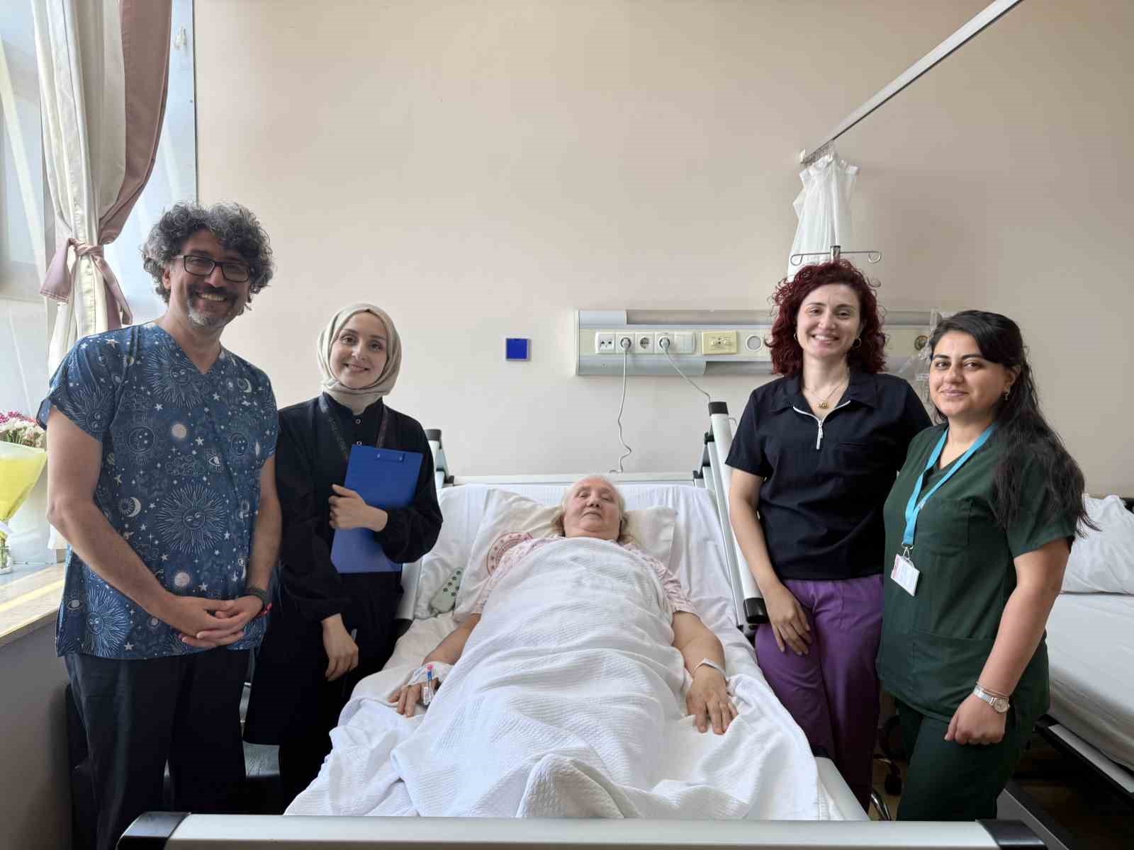 Eline gelen kitle üzerine harekete geçildi: "Türkiye’deki ilk ameliyat, gururluyuz"
