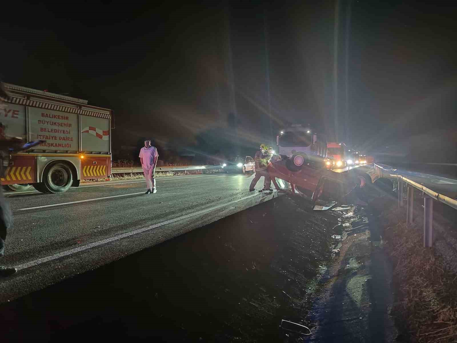 Susurluk’ta trafik kazası: 1’i çocuk 5 yaralı