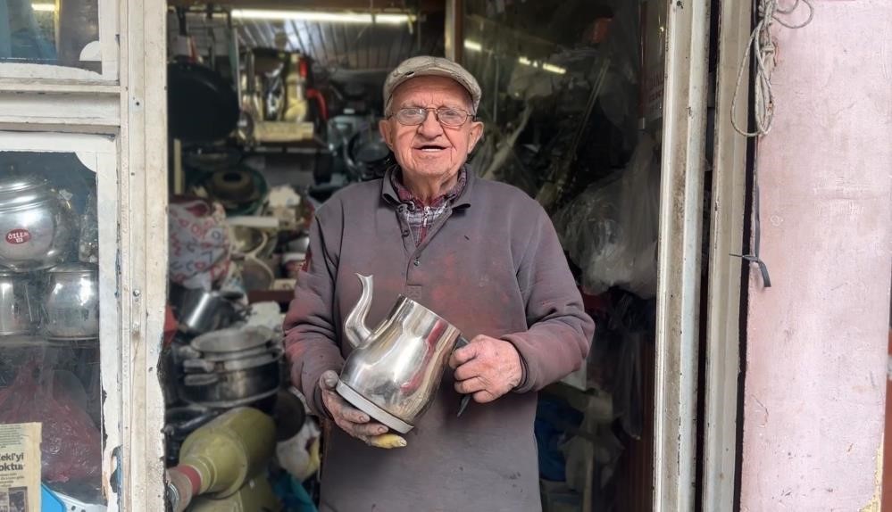 Samsun’un "Çaydanlıkçı Zeki"si son yolculuğuna uğurlandı