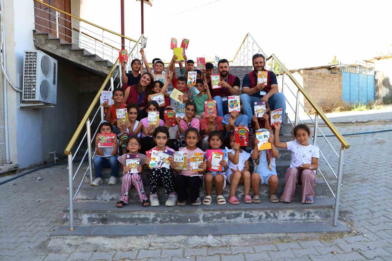 Masal Sandığı kırsal mahallelerde çocuklarla buluştu