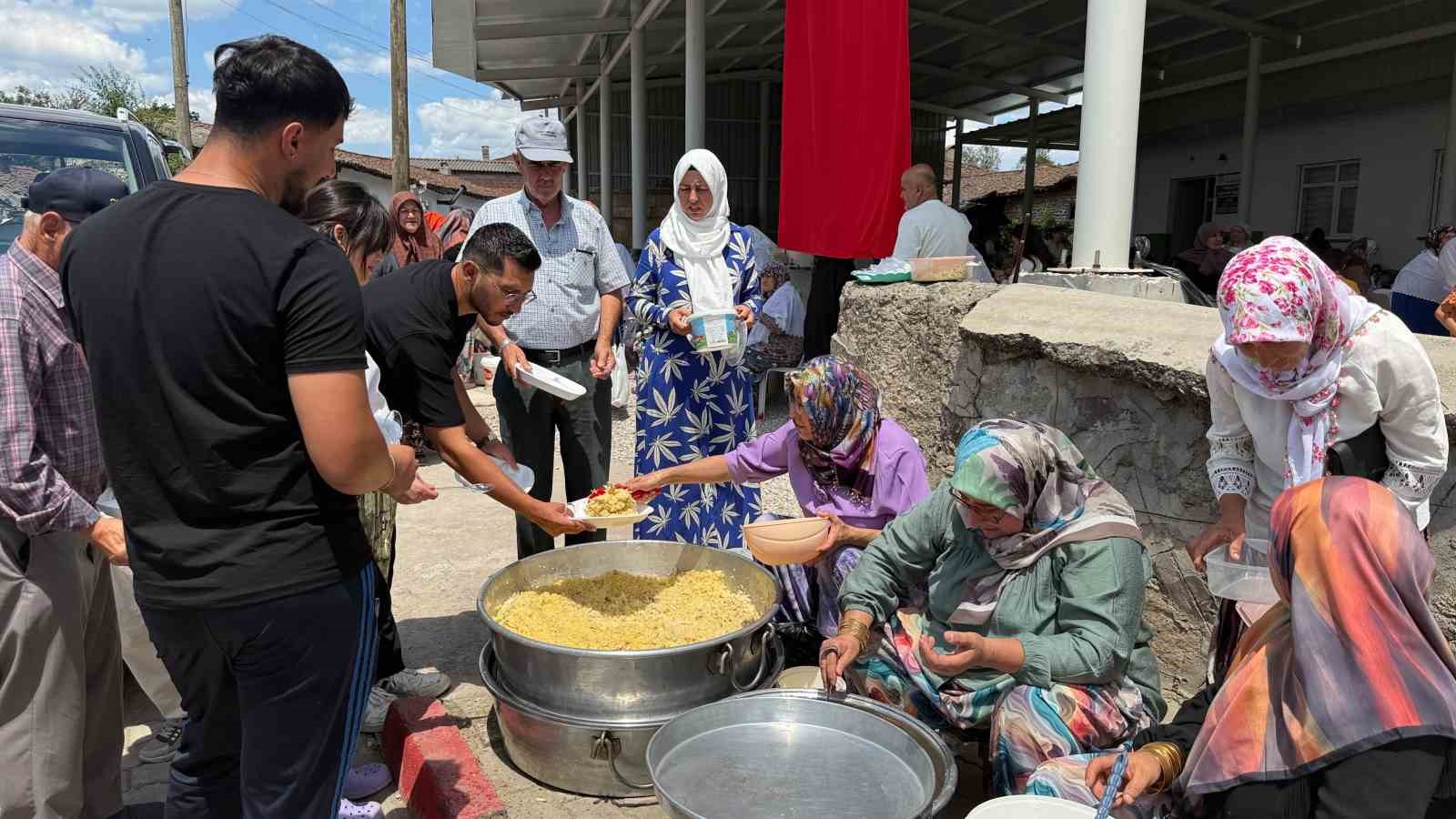 Yayaköy köyü hayrı yapıldı