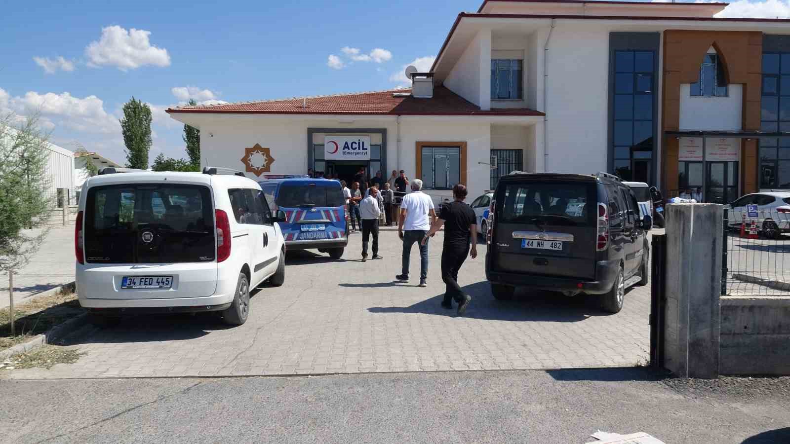 Malatya’da bahçesinde başından vurulmuş halde bulunan adam hayatını kaybetti