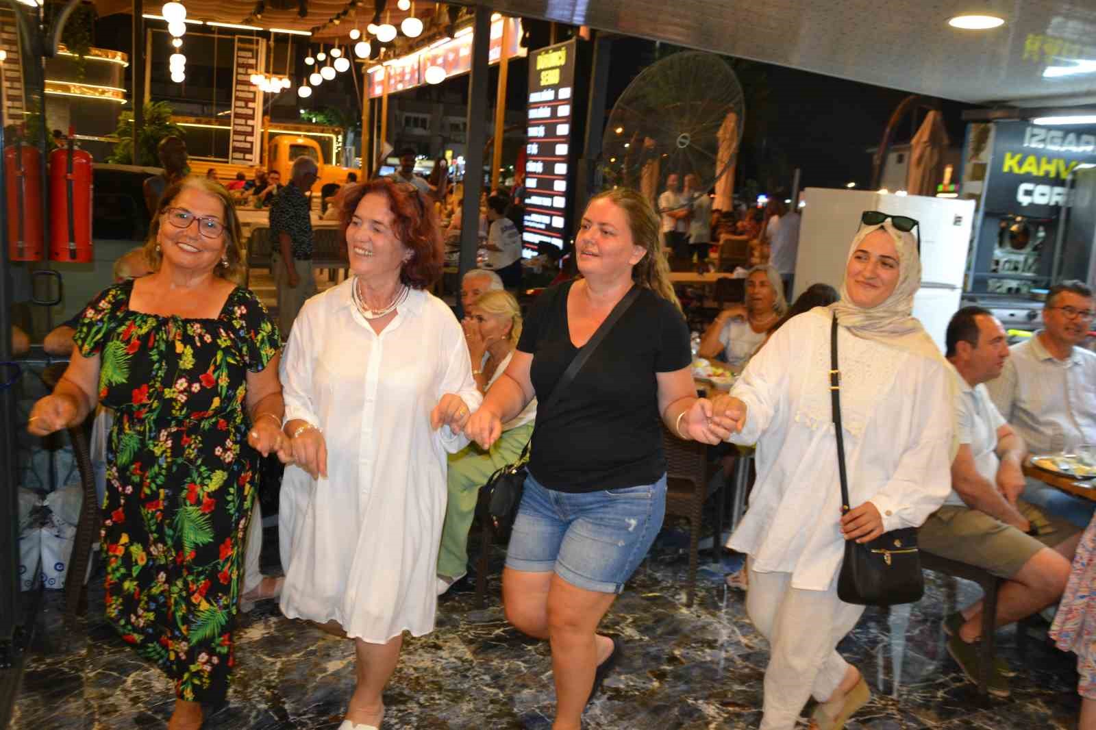 Ayvalık-Küçükköy THM derneğinden yoğun konserler öncesinde moral gecesi