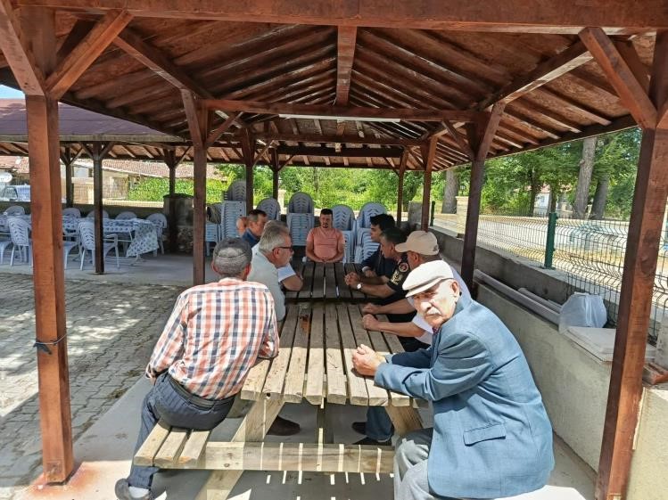 Kaymakam Kara: "Vatandaşlarımızla her fırsatta bir araya gelerek onların talep ve önerilerini yerinde dinlemeyi önemsiyoruz"