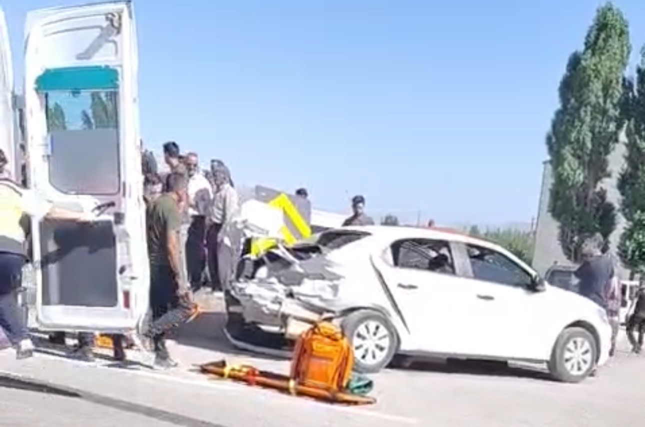 Hakkari’de üç ayrı trafik kazası: 1 ölü, 7 yaralı