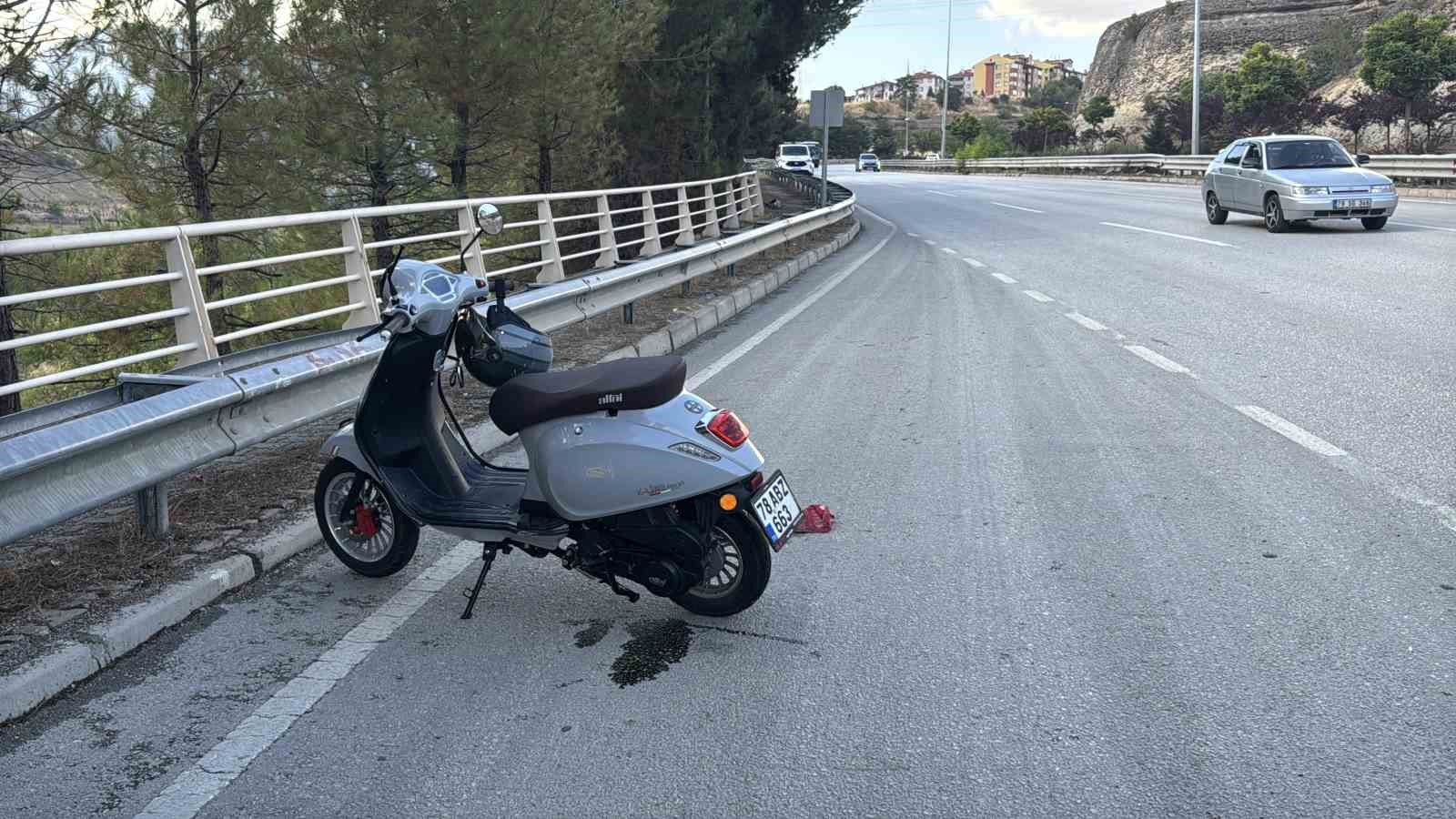 Karabük’te devrilen motosikletin sürücüsü yaralandı