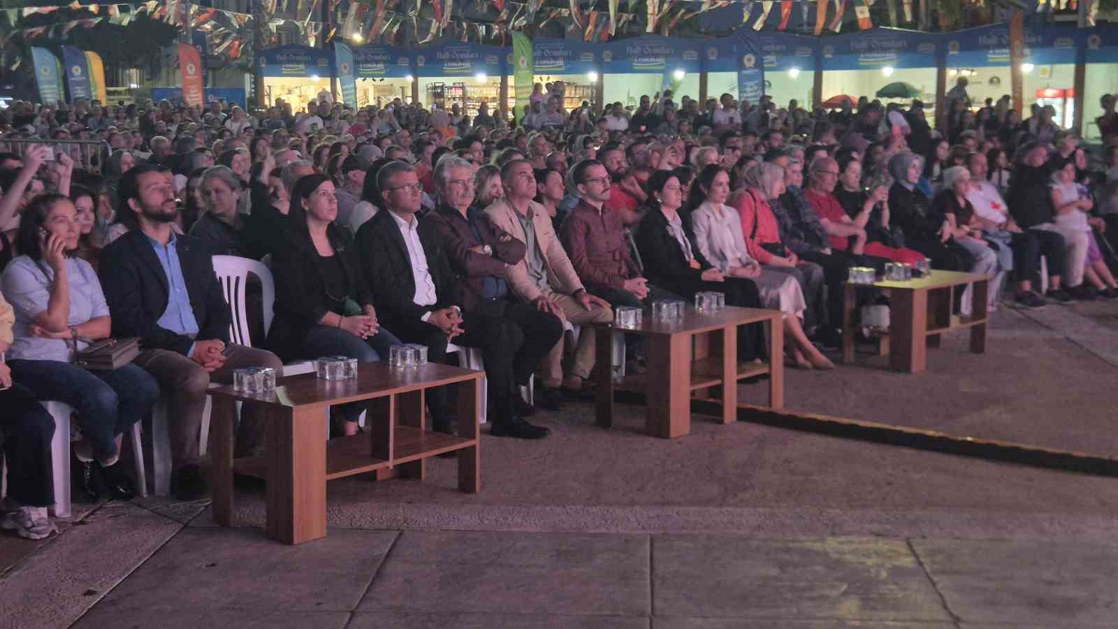 36. Uluslararası Samsun Halk Oyunları Festivali final gösterisiyle sona erdi