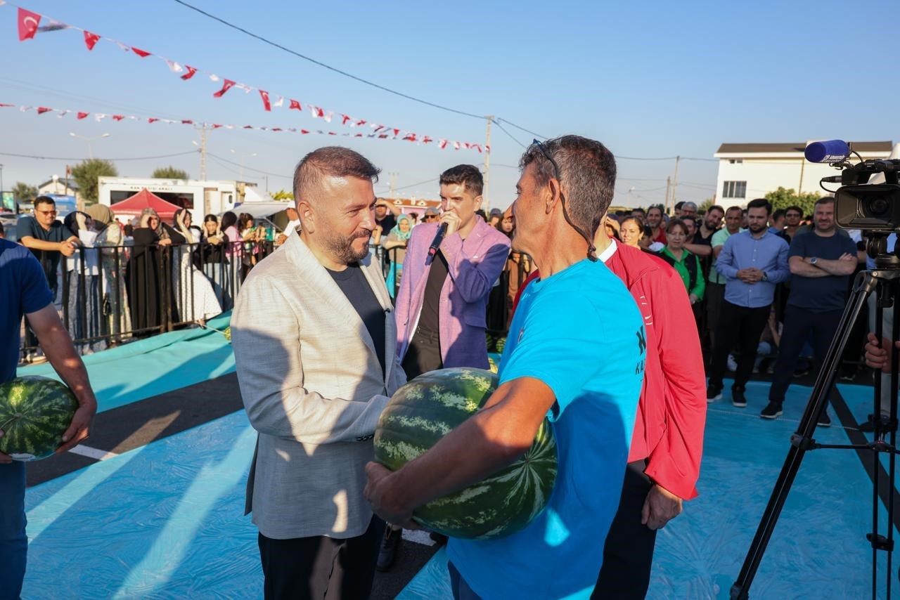 Arnavutköy’de Yeniköy Karpuz Festivali yoğun katılımla gerçekleştirildi