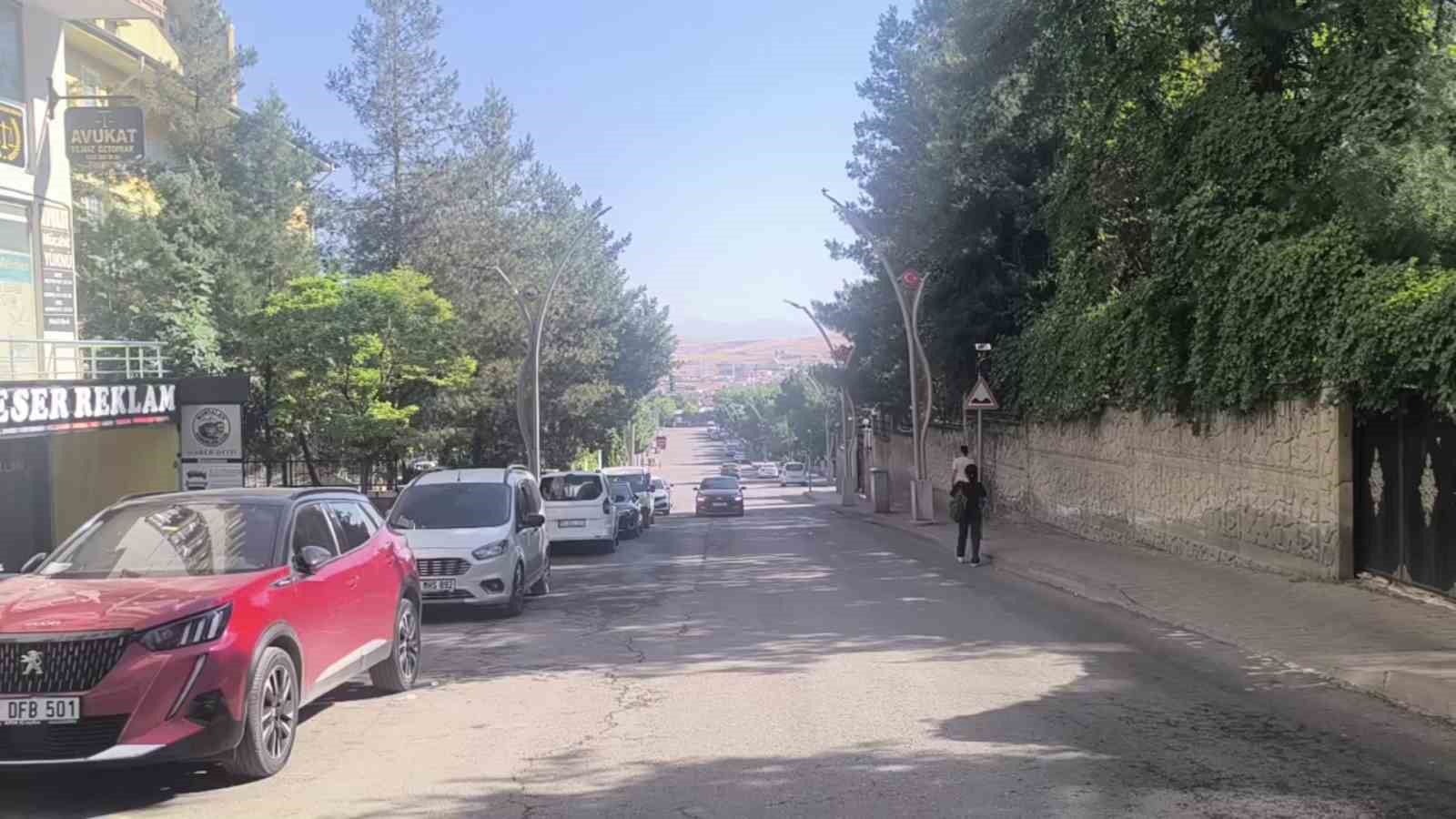 Kurtalan’da sıcak hava sokakları boşalttı