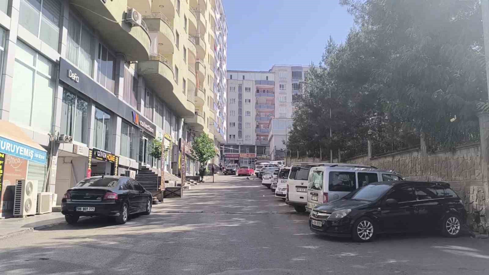 Kurtalan’da sıcak hava sokakları boşalttı