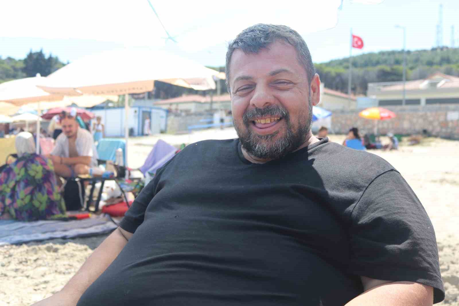 Çeşme sahillerindeki kirlilik tatilcilerin tepkisine neden oldu