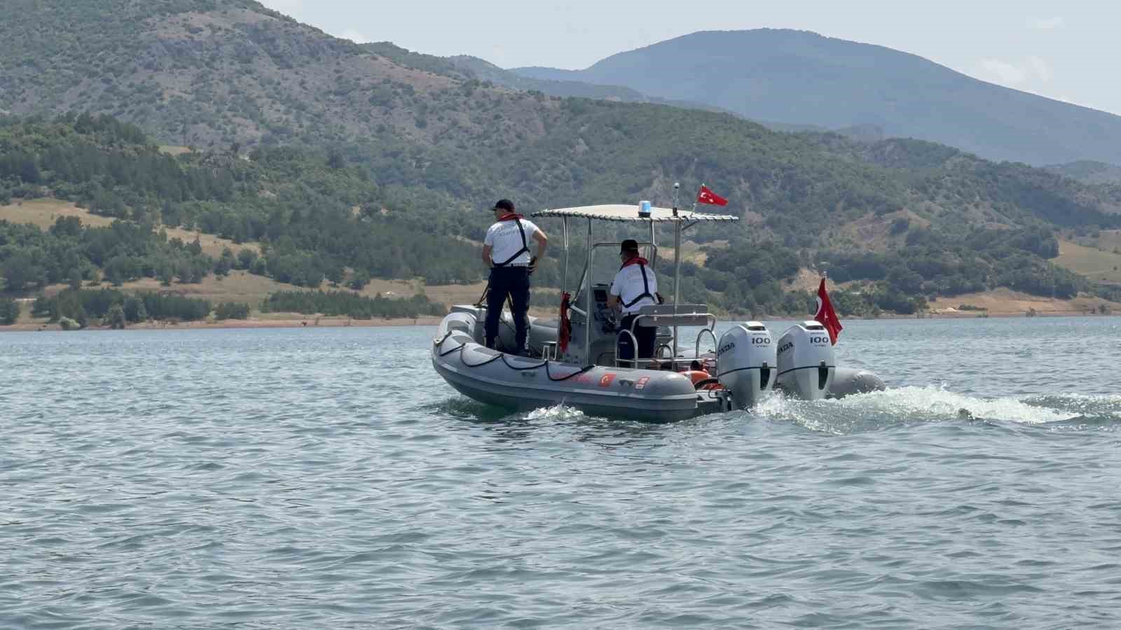 Jandarma çevre nöbetinde
