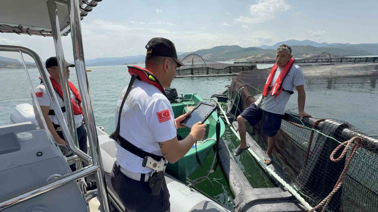 Jandarma çevre nöbetinde
