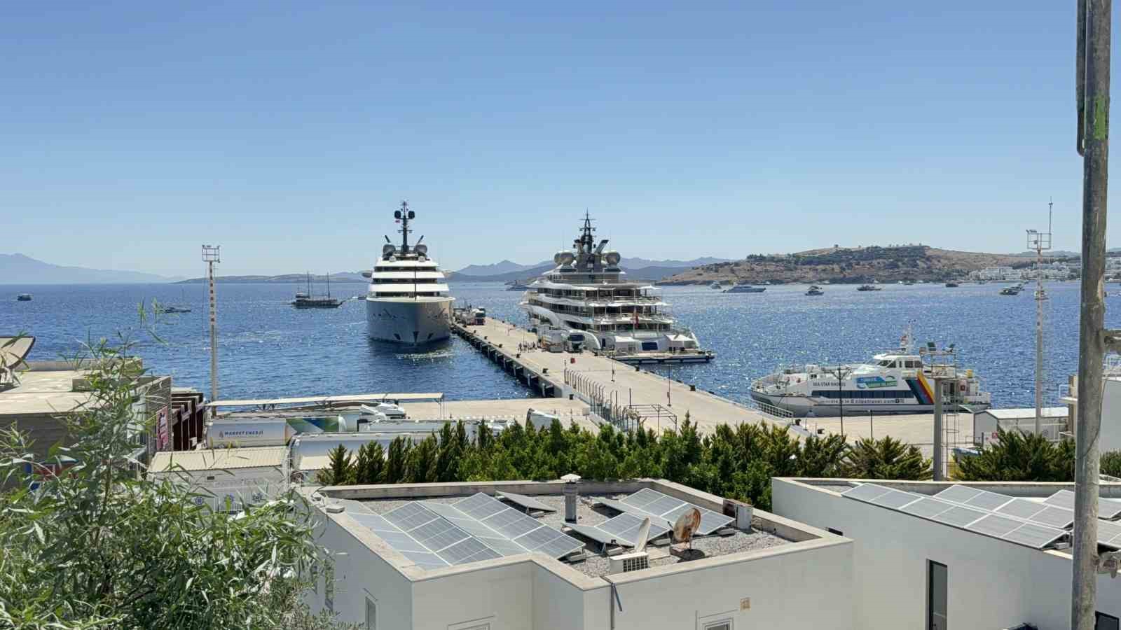 Bodrum turizmde gücünü korudu: İlk 6 ayda 416 bin yabancı turist, Temmuz’da nüfus 800 bine dayandı