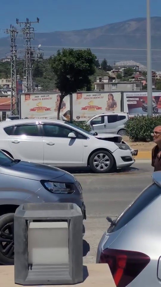 Hatay’da otomobilin çarptığı yaşlı adam öldü