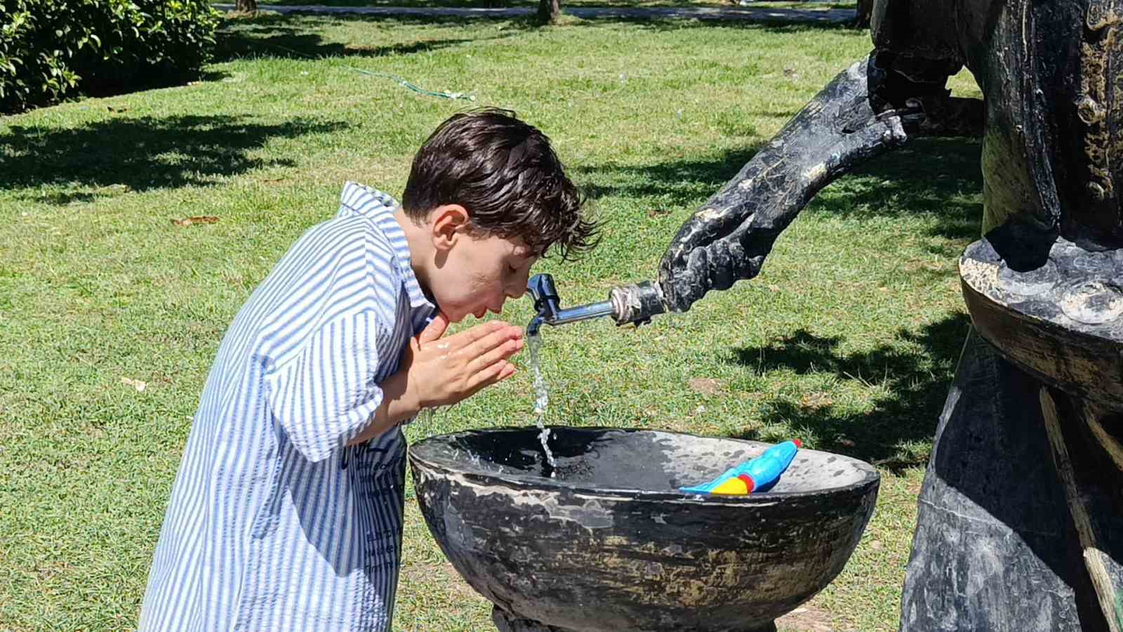 Şanlıurfa’da termometreler 48 dereceyi gösterdi