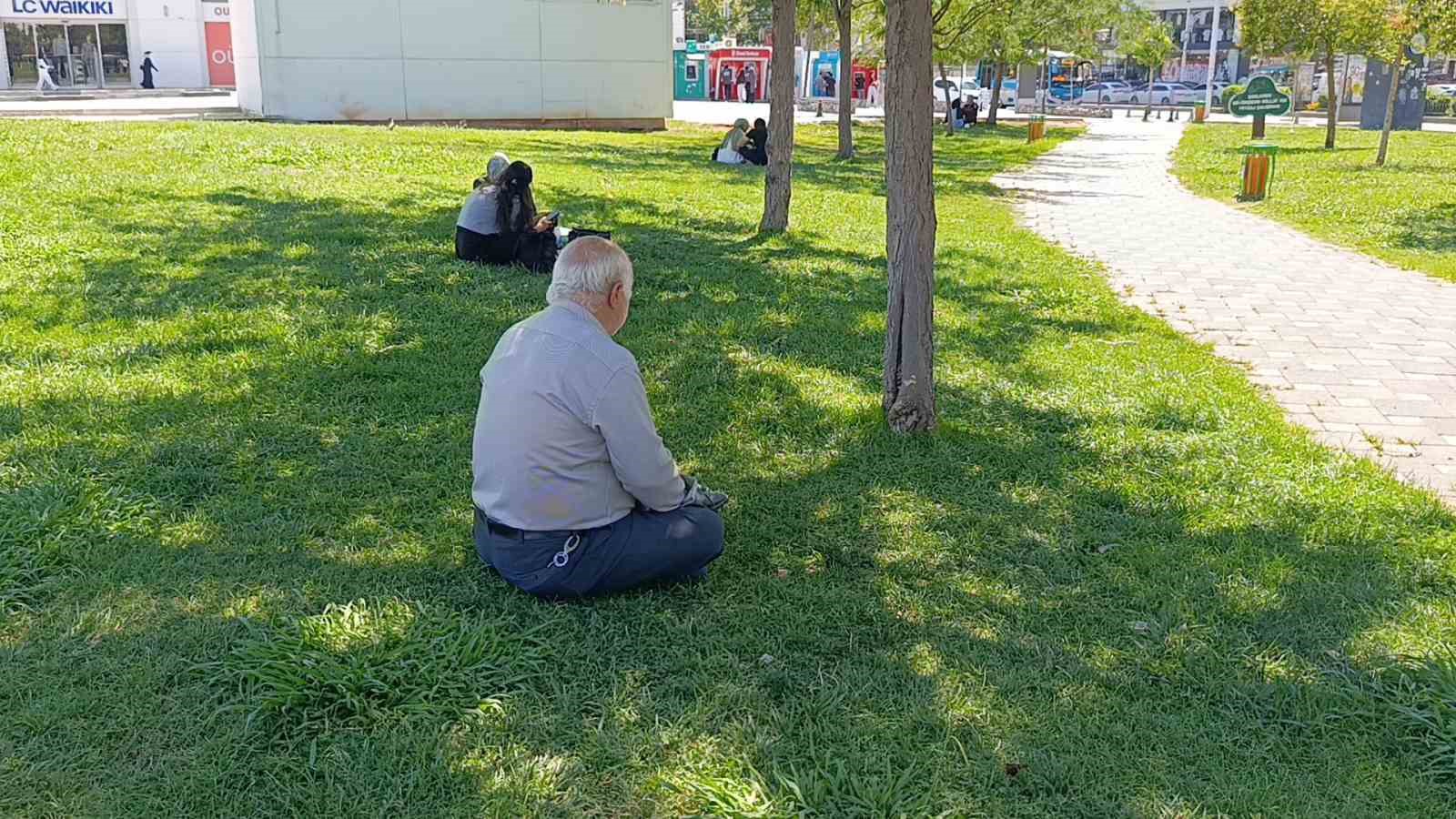 Şanlıurfa’da termometreler 48 dereceyi gösterdi
