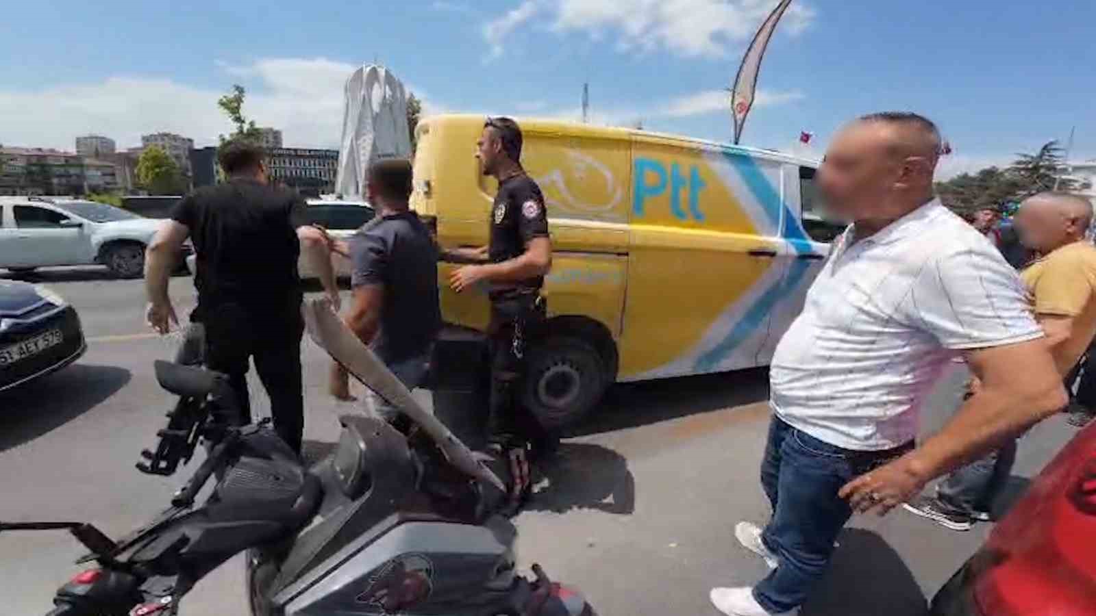 Niğde’de yol verme kavgası