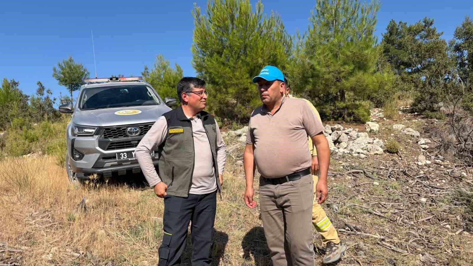 Mersin’deki orman yangını havadan ve karadan müdahale ile kontrol altına alındı