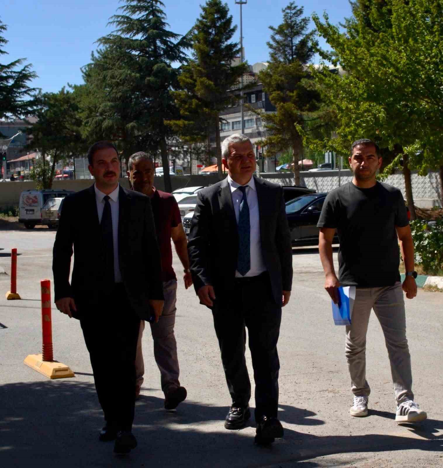 Bölge Müdürü Yavuz, DSİ Erzincan Şubesinde incelemelerde bulundu